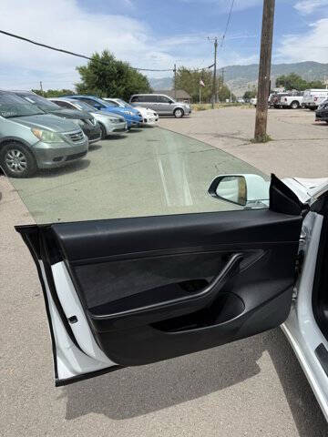 2020 Tesla Model 3 Standard Range