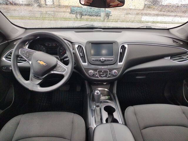 2017 Chevrolet Malibu LT