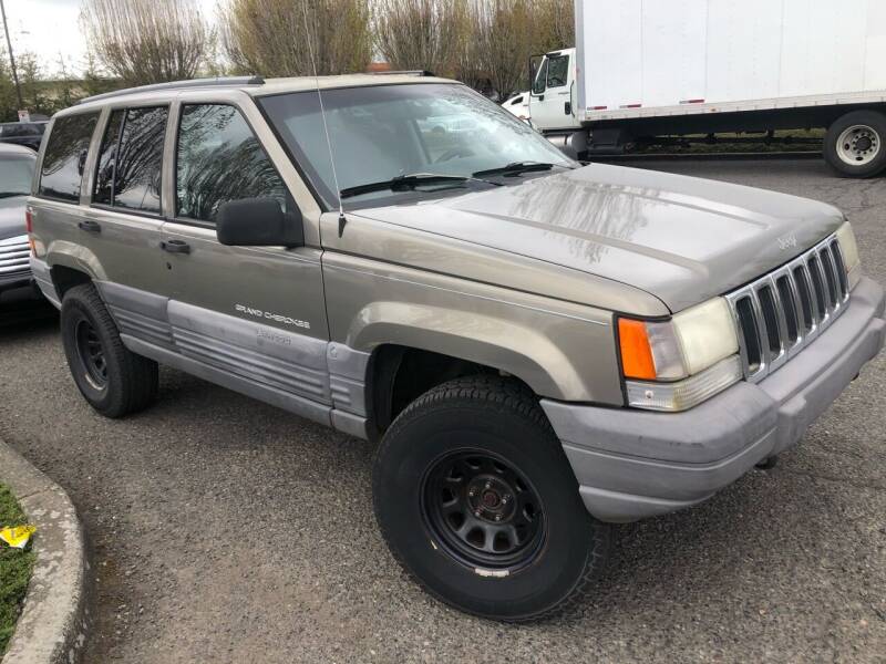 1996 Jeep Grand Cherokee for sale at Blue Line Auto Group in Portland OR
