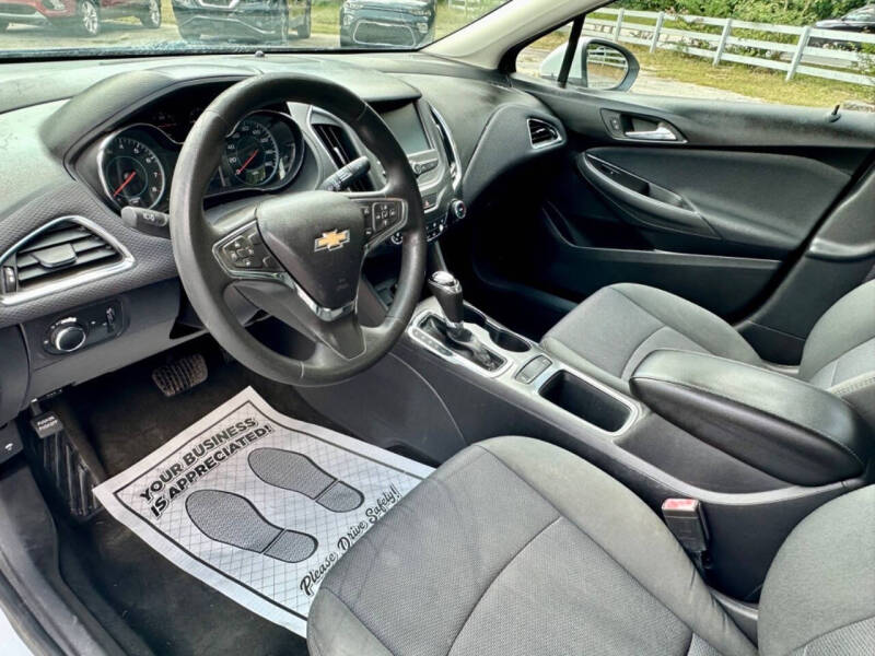2017 Chevrolet Cruze LT Auto