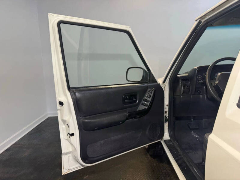 2000 Jeep Cherokee SE