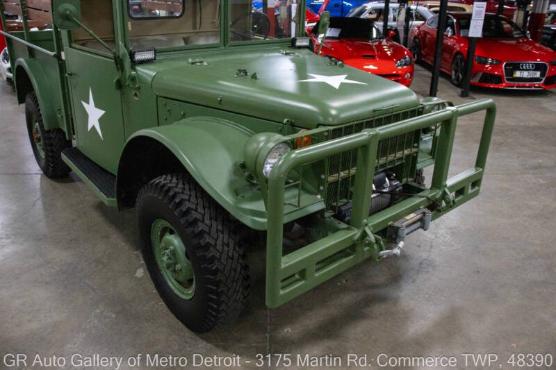 1963 Dodge M37