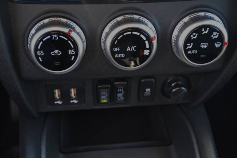 2025 Mitsubishi Outlander Sport LE