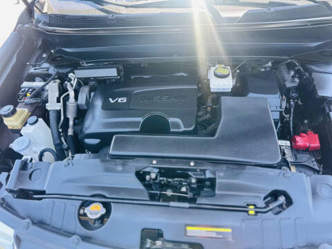 2020 Nissan Pathfinder SL