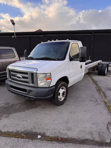 2011 Ford E-Series E-450 SD