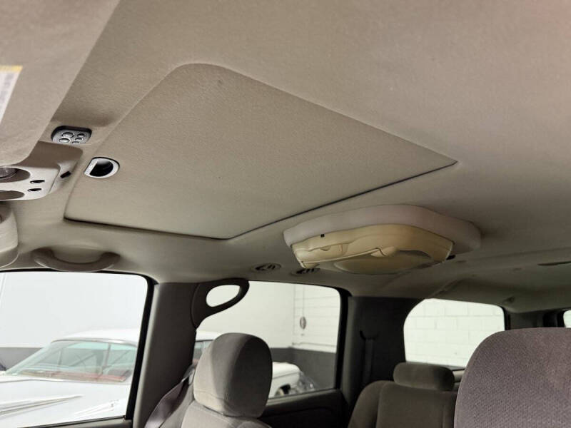 2005 GMC Yukon XL 1500 SLE