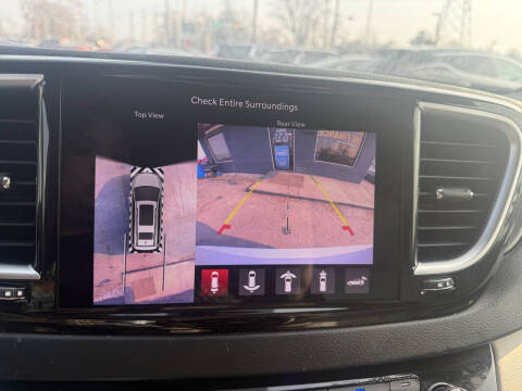 2021 Chrysler Pacifica Hybrid Touring L