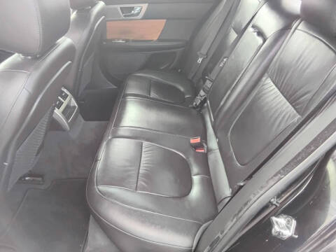2009 Jaguar XF Luxury