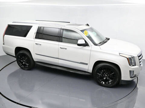 2017 Cadillac Escalade ESV Luxury