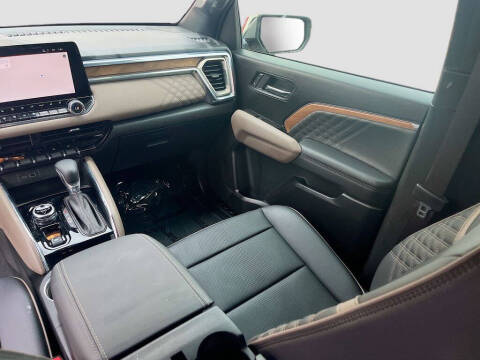 2024 GMC Canyon Denali