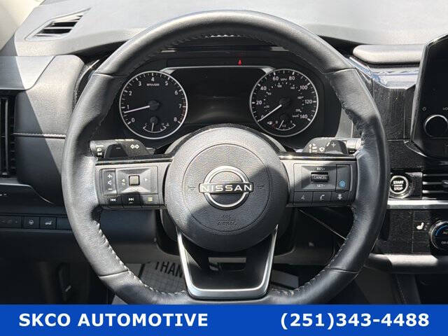 2023 Nissan Pathfinder SL