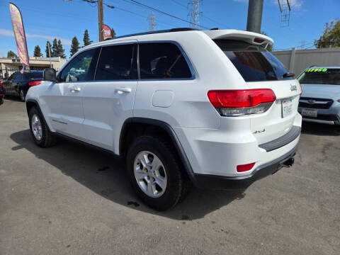 2015 Jeep Grand Cherokee Laredo