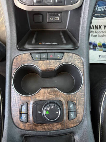 2020 GMC Acadia Denali