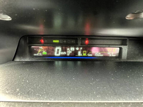 2014 Toyota Prius v Two