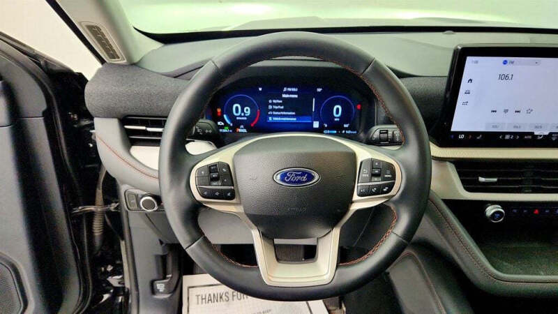2025 Ford Explorer Active