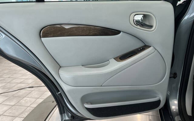 2005 Jaguar S-Type R