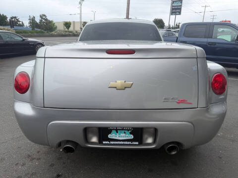 2004 Chevrolet SSR LS