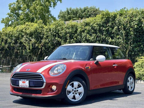2017 MINI Hardtop 2 Door Cooper