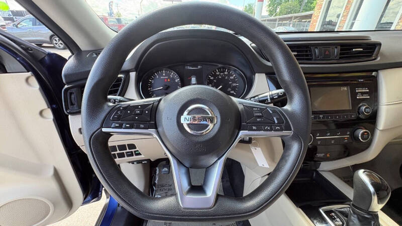 2017 Nissan Rogue S