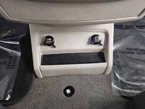 2013 Volkswagen Routan