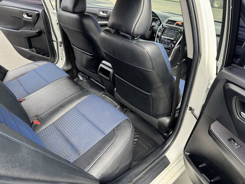 2016 Toyota Camry SE