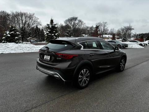 2017 Infiniti QX30 Premium