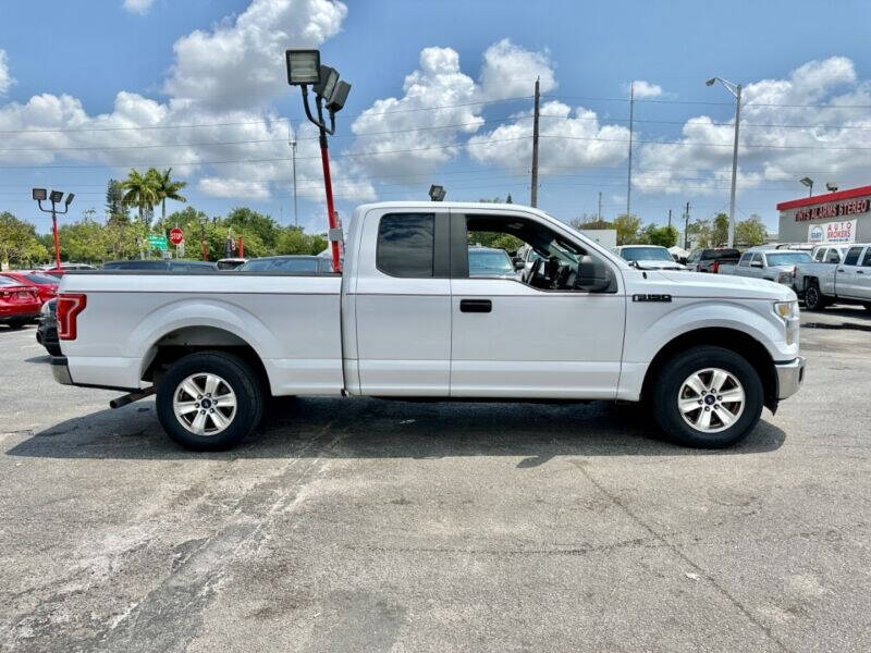 2017 Ford F-150 Pickup - $17,995