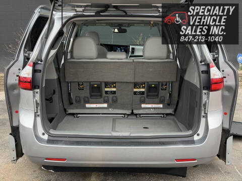 2017 Toyota Sienna XLE 8-Passenger