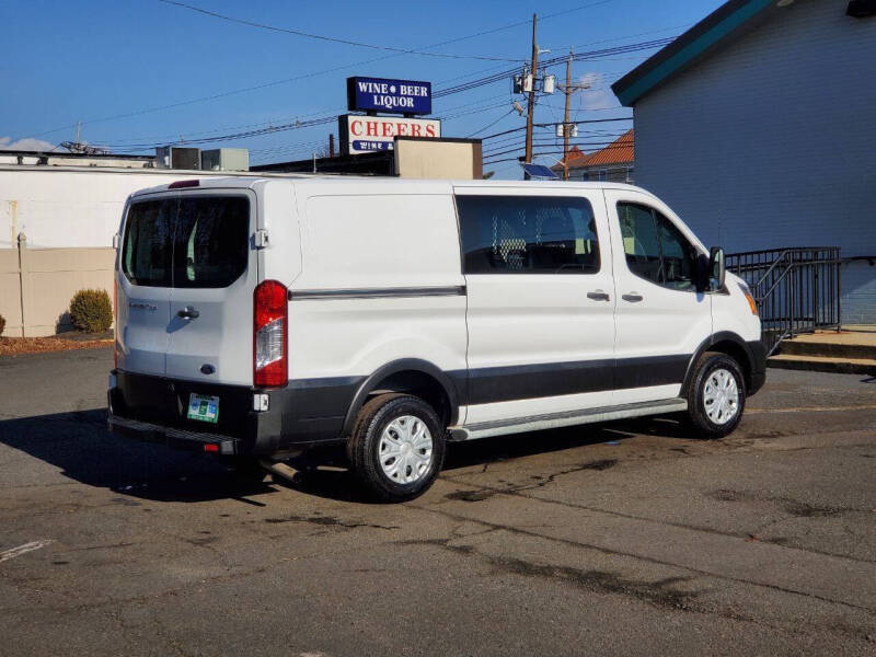 2024 Ford Transit 250