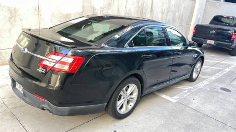 2015 Ford Taurus SEL