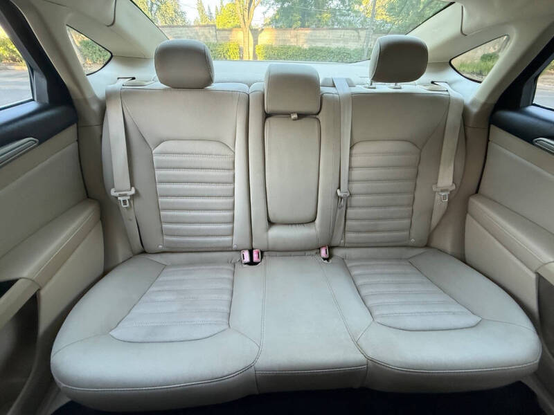2013 Ford Fusion SE