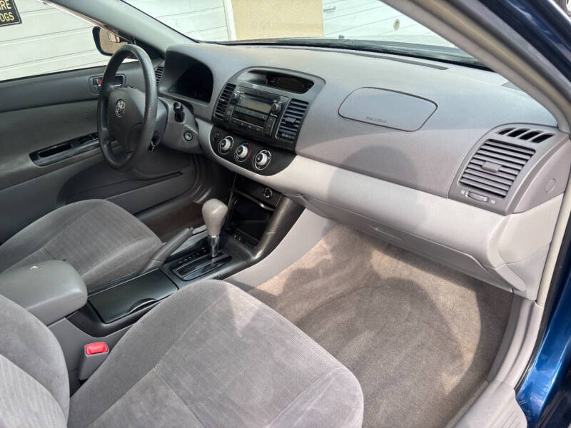 2006 Toyota Camry LE