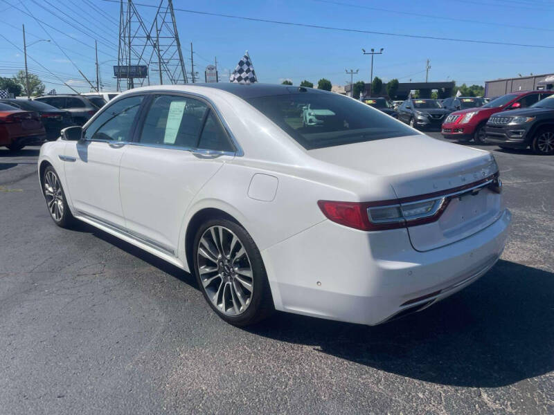 2017 Lincoln Continental Reserve AWD's photo
