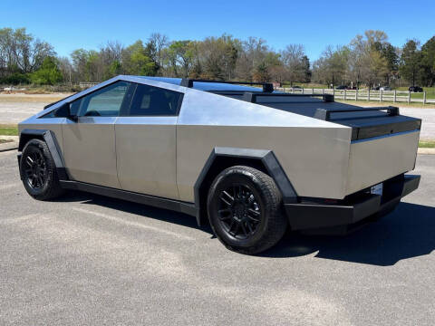 2025 Tesla Cybertruck
