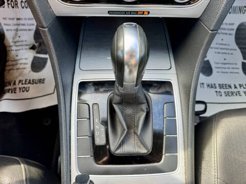 2012 Volkswagen Passat SE PZEV