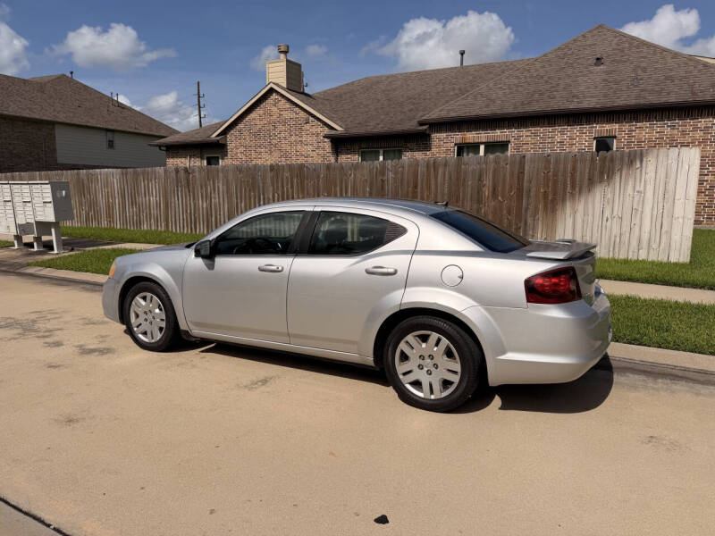 2012 Dodge Avenger SE