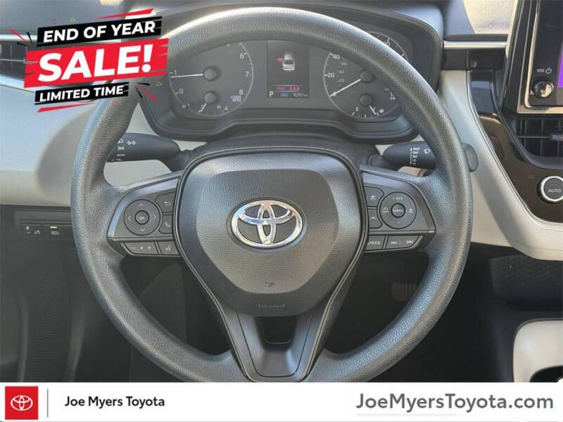 2025 Toyota Corolla LE