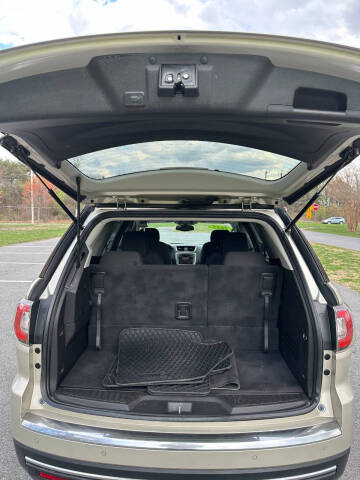 2015 GMC Acadia SLE-2