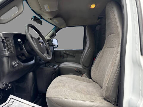 2018 Chevrolet Express 2500