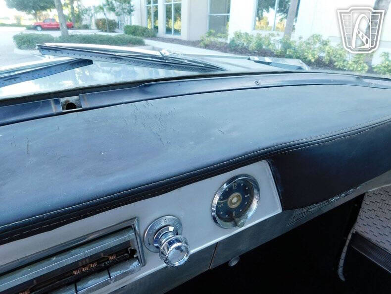 1957 Packard Clipper