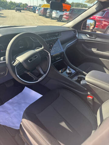 2025 Jeep Grand Cherokee L Laredo X