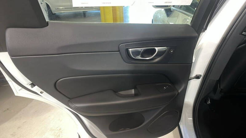 2023 Volvo XC60 B5 Core