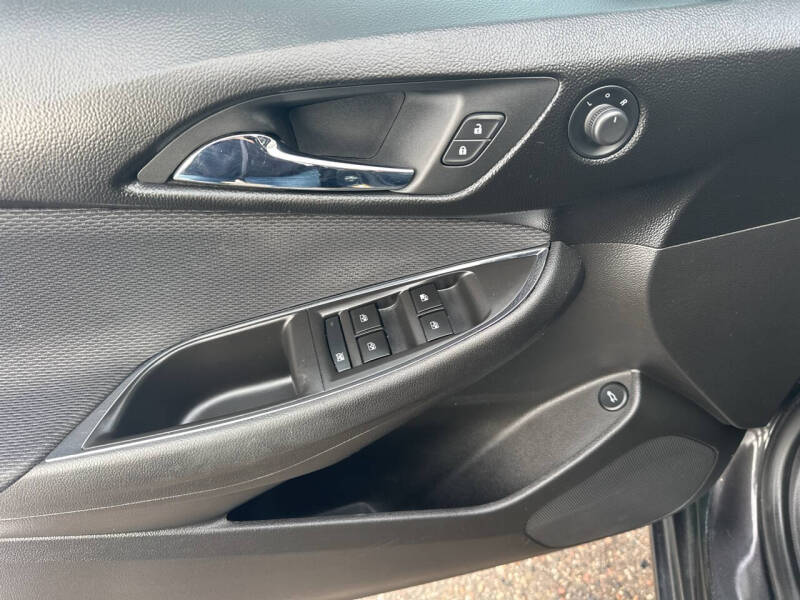 2017 Chevrolet Cruze LT Auto