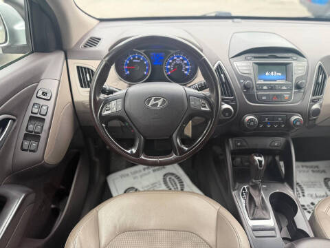 2015 Hyundai Tucson SE