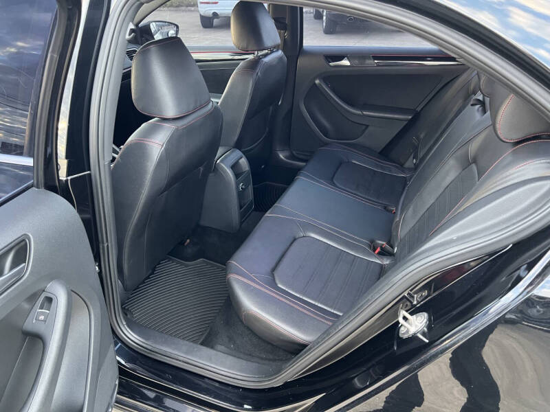 2017 Volkswagen Jetta 2.0T GLI