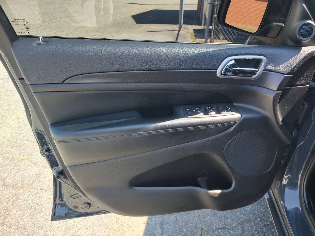 JeepGrand Cherokee23