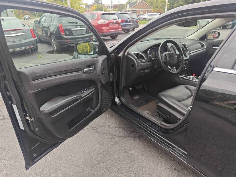 2018 Chrysler 300 Touring