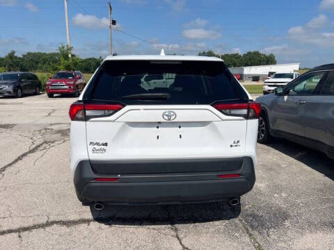 2025 Toyota RAV4 Hybrid LE