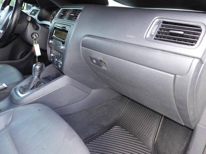 2011 Volkswagen Jetta SE