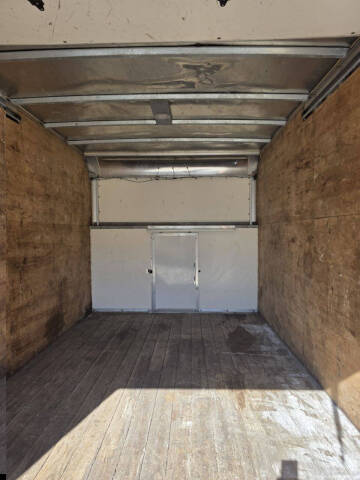 2023 Ford E-Series E-450 SD